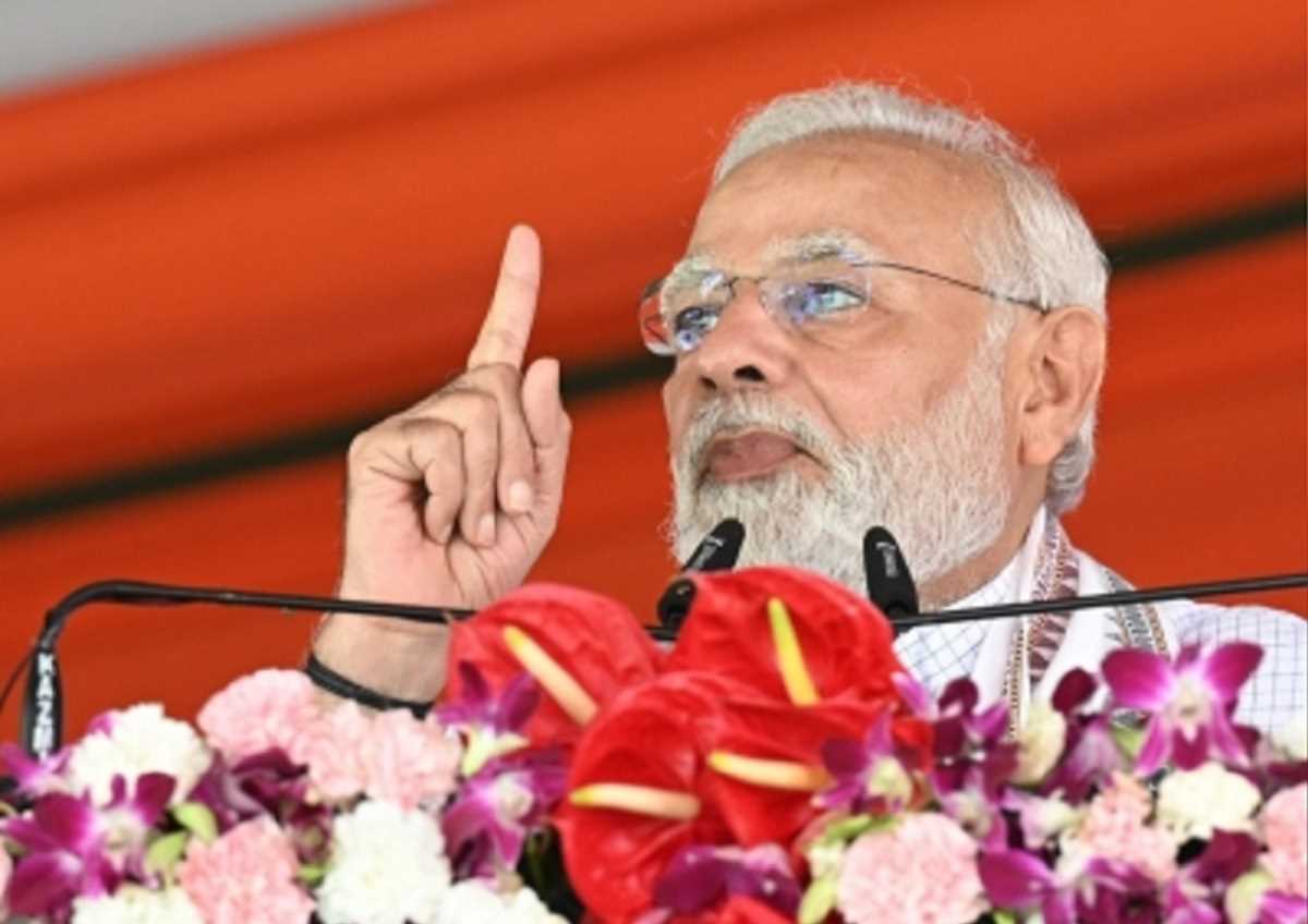 पीएम मोदी ने साबरकांठा में साबर डेयरी परियोजनाओं का उद्घाटन किया पीएम मोदी ने साबरकांठा में साबर डेयरी परियोजनाओं का उद्घाटन किया